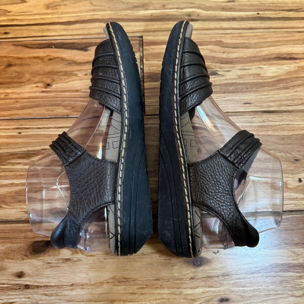 Taos Escape Sandals Women's Size 7 Brown Leather Comfort Wedge Ankle Strap - Picture 4 of 9